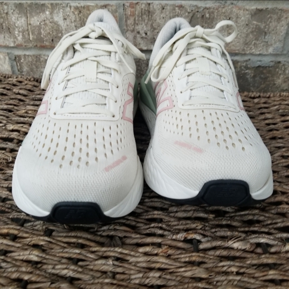 New Balance 1540 NEUTRAL Running Shoes (Women 9.5D)WIDE Walking Sneakers - Picture 6 of 10